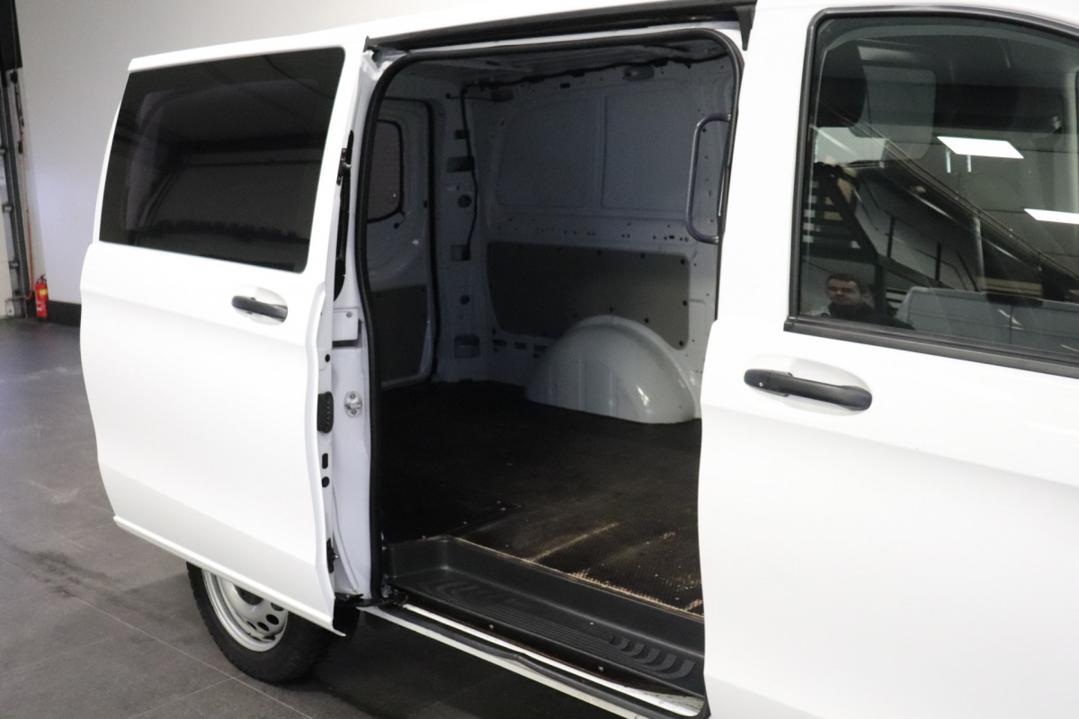 Mercedes-Benz Vito 114 CDI Automaat Lang - EURO 6 - Airco - Cruise - PDC - € 15.900,- Excl.