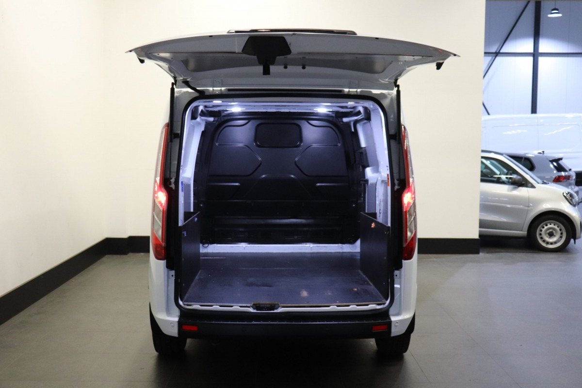 Ford Transit Custom 2.0 TDCI 130PK Automaat - EURO 6 - Airco - Navi - Cruise - € 14.950,- Excl.