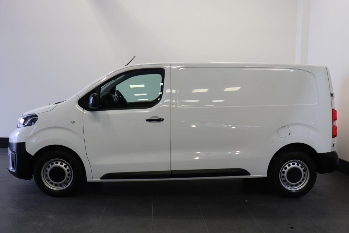 Toyota ProAce 2.0 D-4D 144PK EURO 6 - Airco - Cruise - PDC - € 16.900,- Excl.