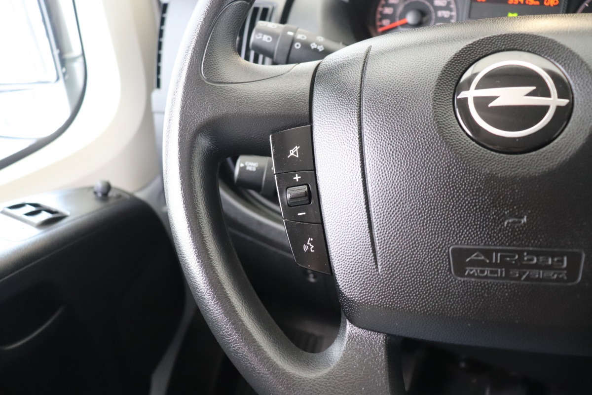 Opel Movano 2.2D 120PK L2H2 EURO 6 - Airco - Cruise - PDC - € 19.950,- Excl.