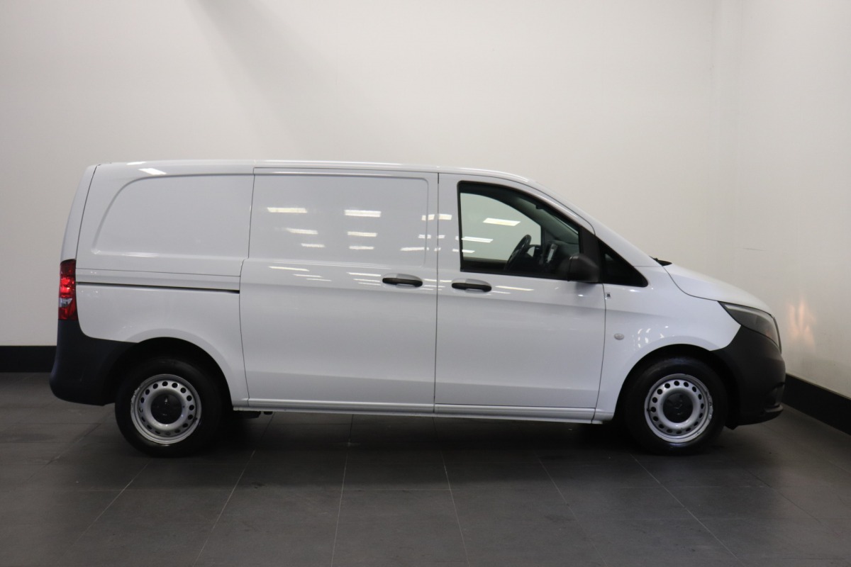 Mercedes-Benz Vito 114 CDI Automaat EURO6 2 x Schuifdeur - A/C Climate - Navi - Cruise - € 14.900,- Excl.