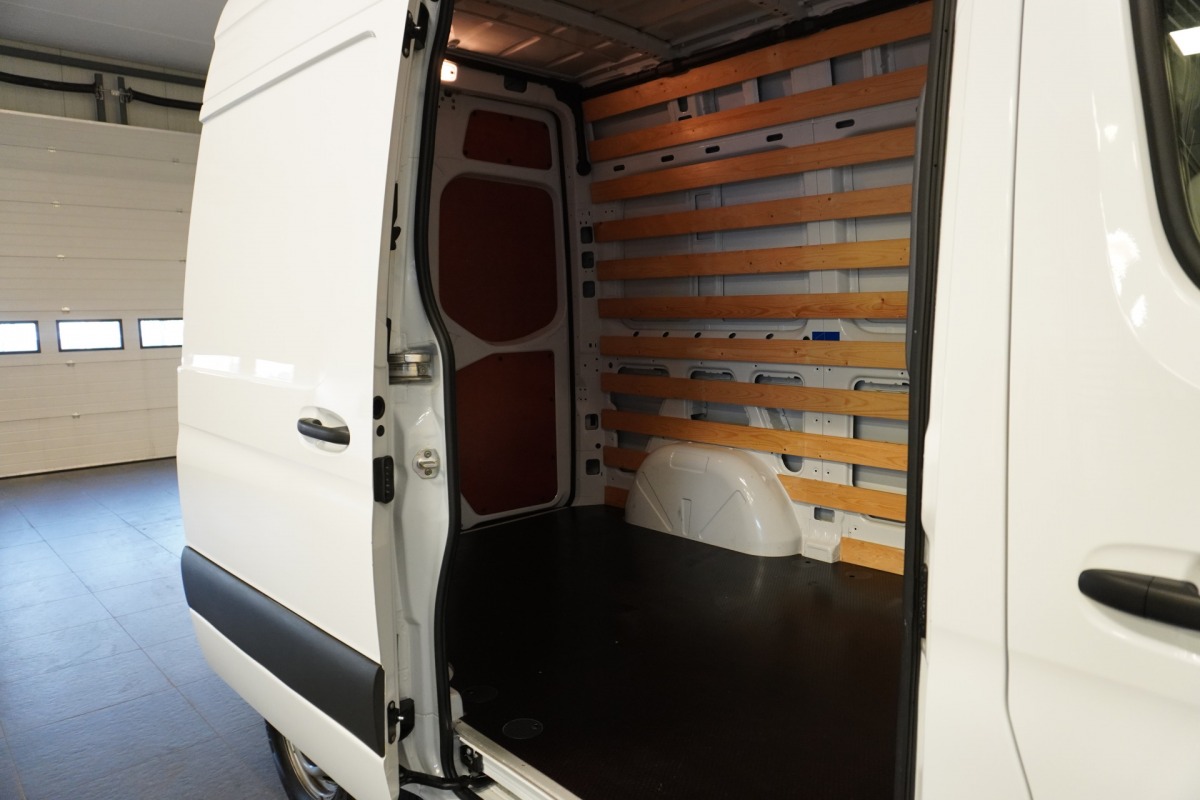 Mercedes-Benz Sprinter 211 2.2 CDI L1H2 Automaat EURO 6 - Airco - Navi - Cruise - € 17.900, Excl.