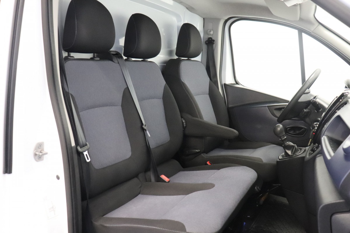 Opel Vivaro 1.6 CDTI EURO 6 - Airco - Cruise - Navi - € 12.900,- Excl.