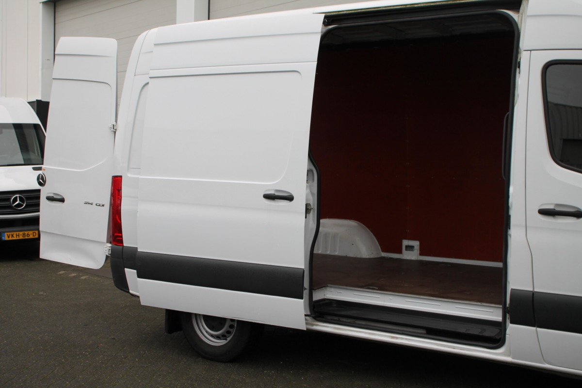Mercedes-Benz Sprinter 314 2.2 CDI L2H2 Automaat EURO 6 - Airco - Navi - Cruise - € 18.900,- Excl.