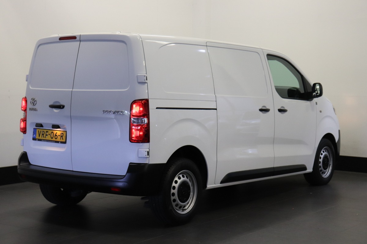 Toyota ProAce Worker 2.0 D-4D 145PK EURO 6 - Airco - Cruise - PDC - €17.499,- Excl.