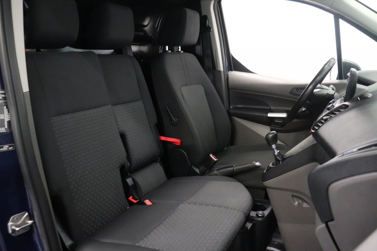 Ford Transit Connect 1.5 EcoBlue EURO 6 - Airco - Cruise - Camera - € 9.900,- Excl.