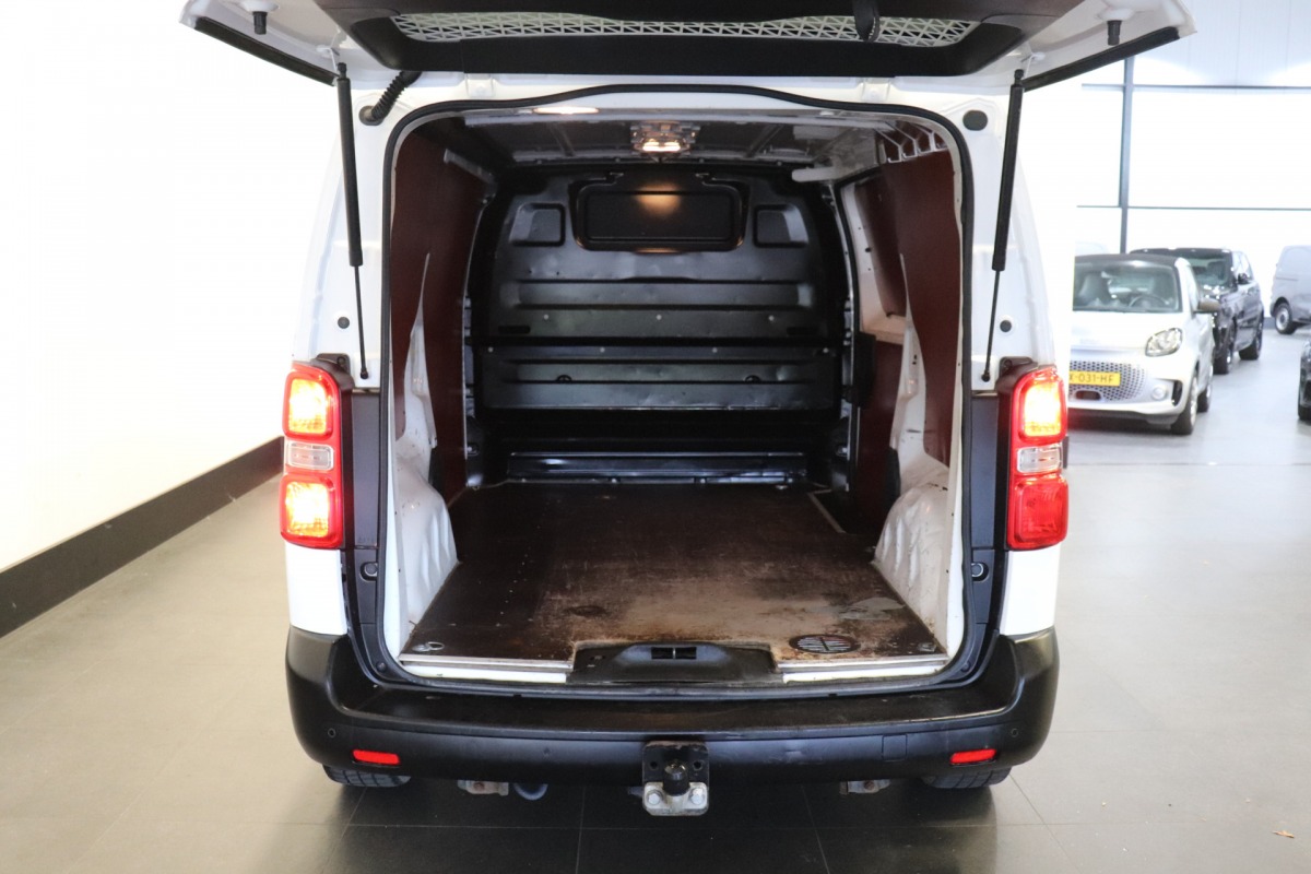 Opel Vivaro 2.0 CDTI L2 123PK Automaat EURO 6 - Airco - Cruise - PDC - Trekhaak - €13.950,- Excl.