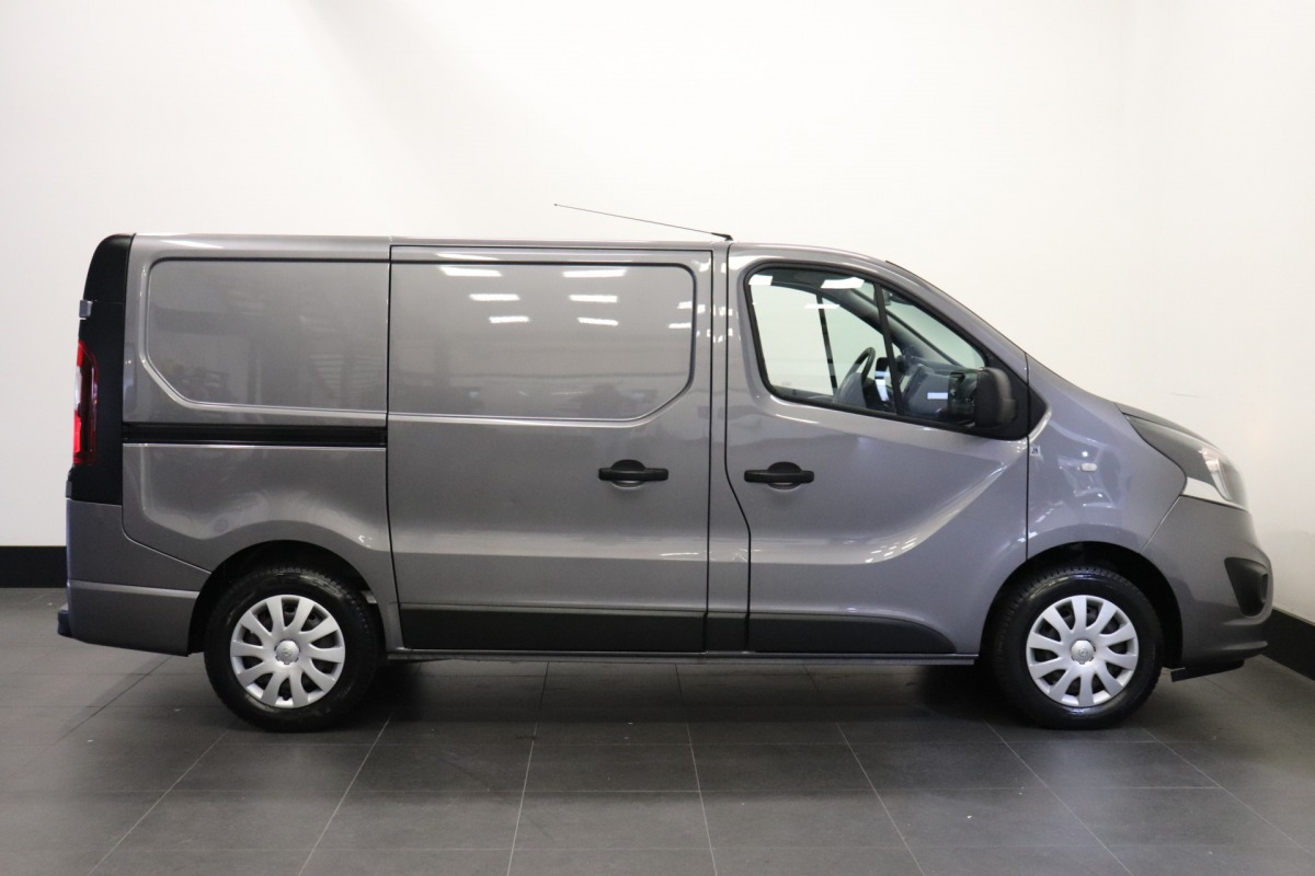 Opel Vivaro 1.6 CDTI 125PK EURO 6 - Airco - Navi - Cruise - € 9.900,- Excl.