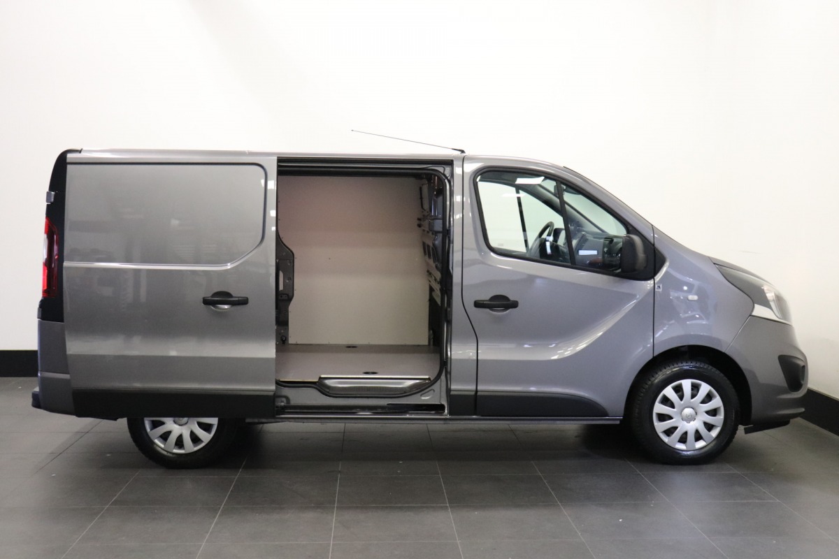 Opel Vivaro 1.6 CDTI 125PK EURO 6 - Airco - Navi - Cruise - € 9.900,- Excl.