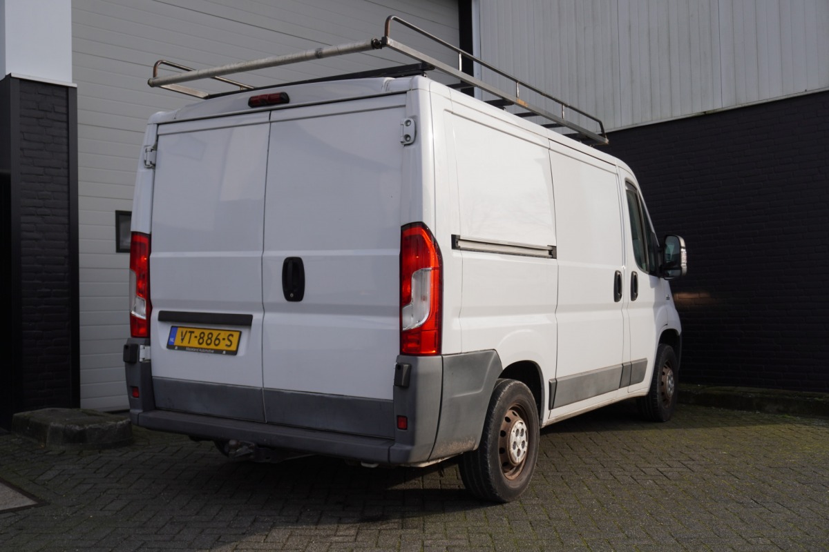 Fiat Ducato 2.0 MultiJet 115PK - Airco - Achteruitrijcamera - Imperiaal - Trekhaak - € 4.950,- Excl.