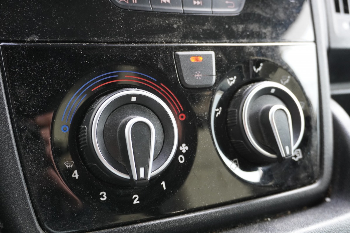 Fiat Ducato 2.0 MultiJet 115PK - Airco - Achteruitrijcamera - Imperiaal - Trekhaak - € 4.950,- Excl.