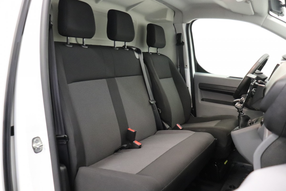 Toyota ProAce Worker 2.0 D-4D 145PK EURO 6 - Airco - Cruise - Start/Stop - €17.500,- Excl.