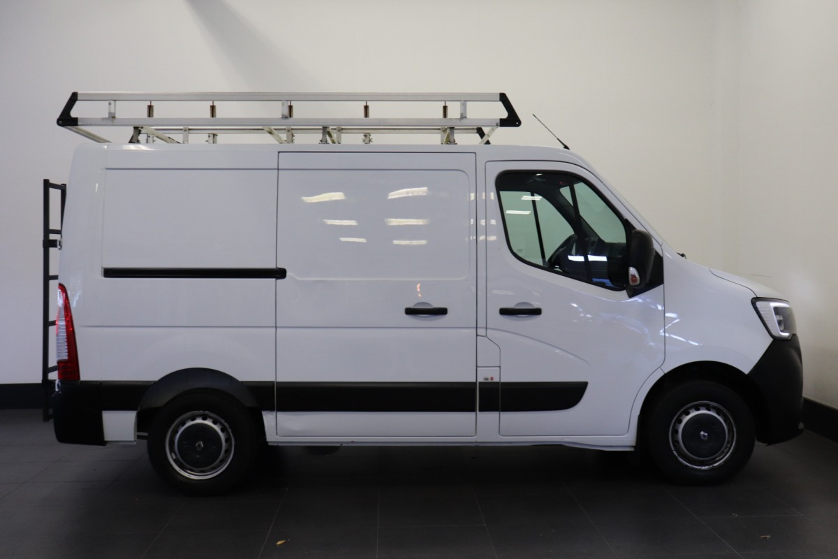 Renault Master 2.3 dCi 136PK L2 Glasresteel EURO 6 - Airco - Cruise - Trekhaak - € 16.900,- Excl.