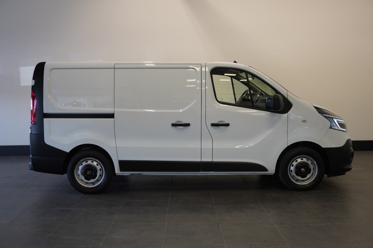 Renault Trafic 2.0 dCi 120PK EURO 6 - Airco - Navi - Cruise - € 12.950,- Excl.
