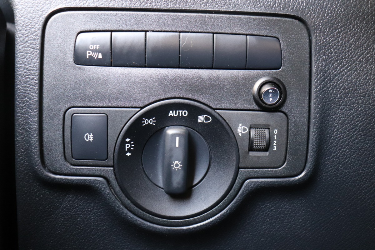 Mercedes-Benz Vito 114 CDI Lang Automaat EURO 6 - Airco - Cruise - PDC - € 16.900,- Excl.