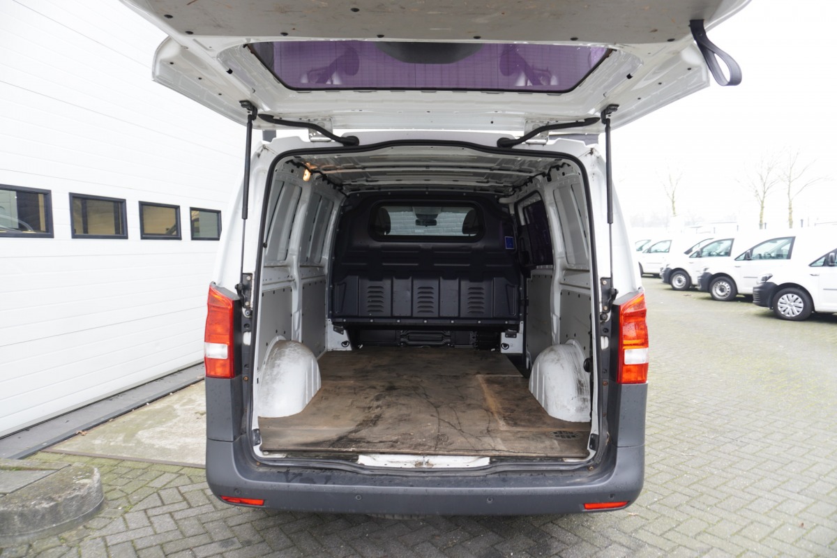 Mercedes-Benz Vito 114 CDI Lang Automaat EURO 6 - Airco - Cruise - PDC - € 15.900,- Excl.