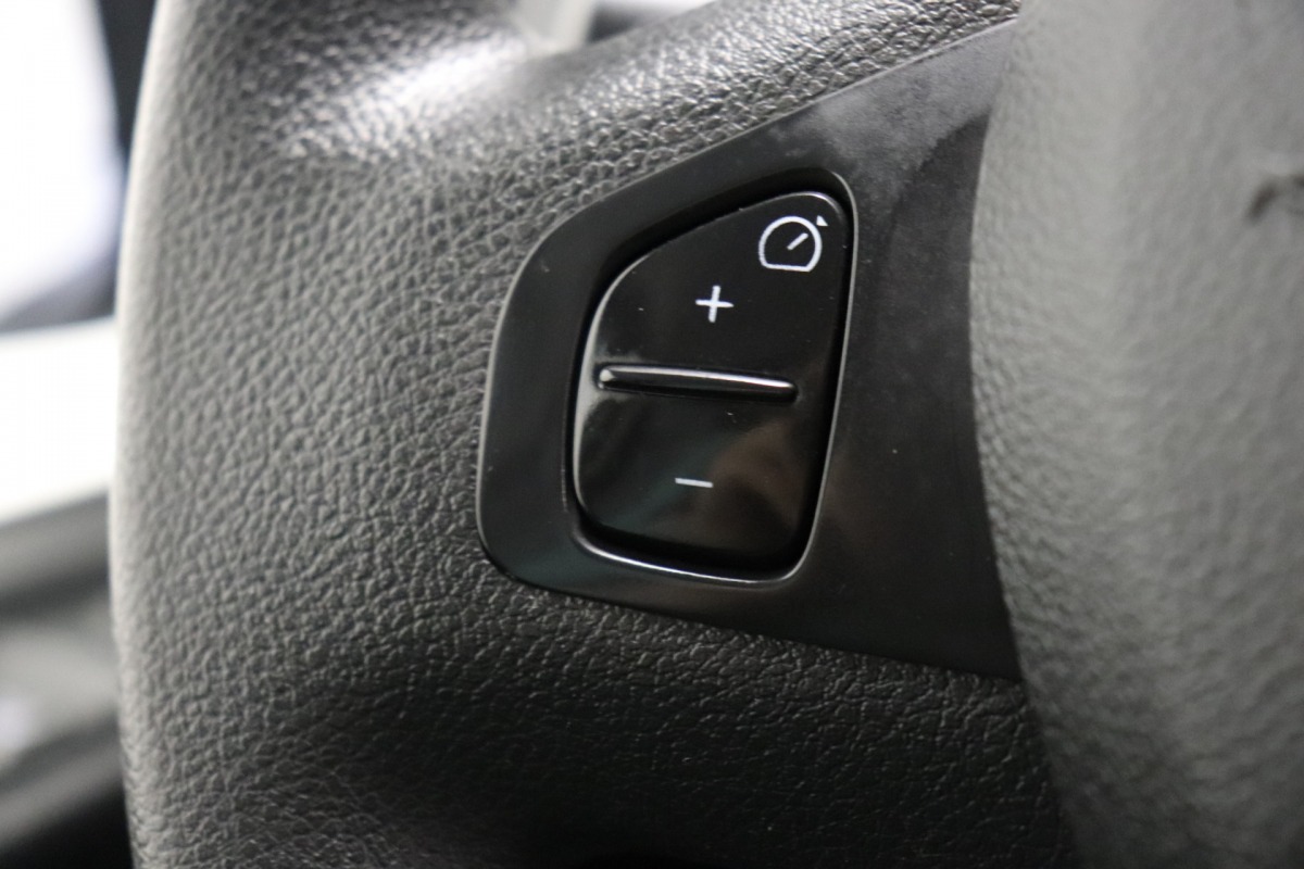 Renault Trafic 2.0 dCi 120PK EURO 6 - Airco - Cruise - Trekhaak - € 13.900,- Excl.