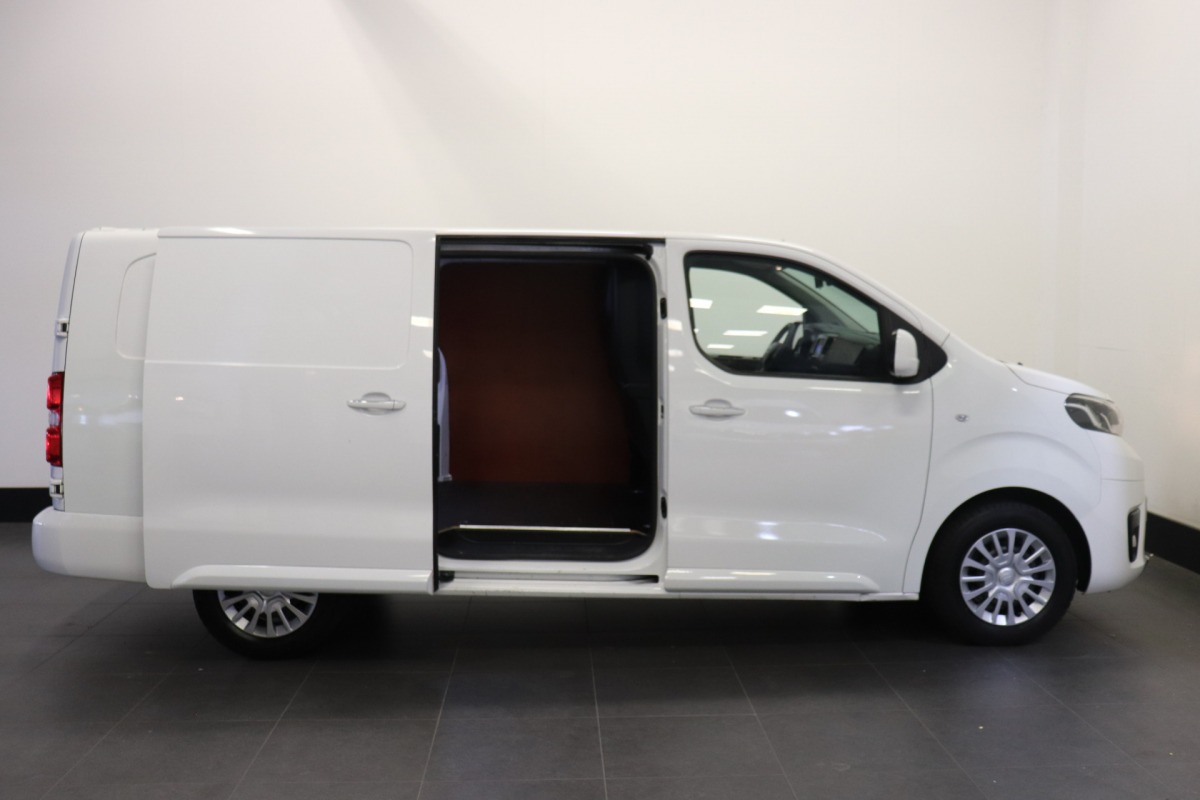 Toyota ProAce Worker 2.0 D-4D 120PK L3 Automaat EURO 6 - Airco - Navi - Cruise - € 17.900,- Excl.