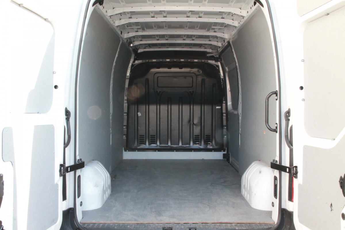 Opel Movano 2.3 Turbo 136PK L3H2 EURO 6 - AC/climate - Navi - Cruise - € 19.900,- Excl.