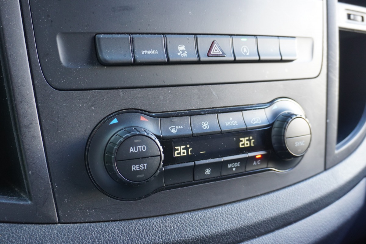 Mercedes-Benz Vito 114 CDI Automaat EURO 6 - A/C Climate - Navi - Cruise - PDC - €15.900,- Excl.