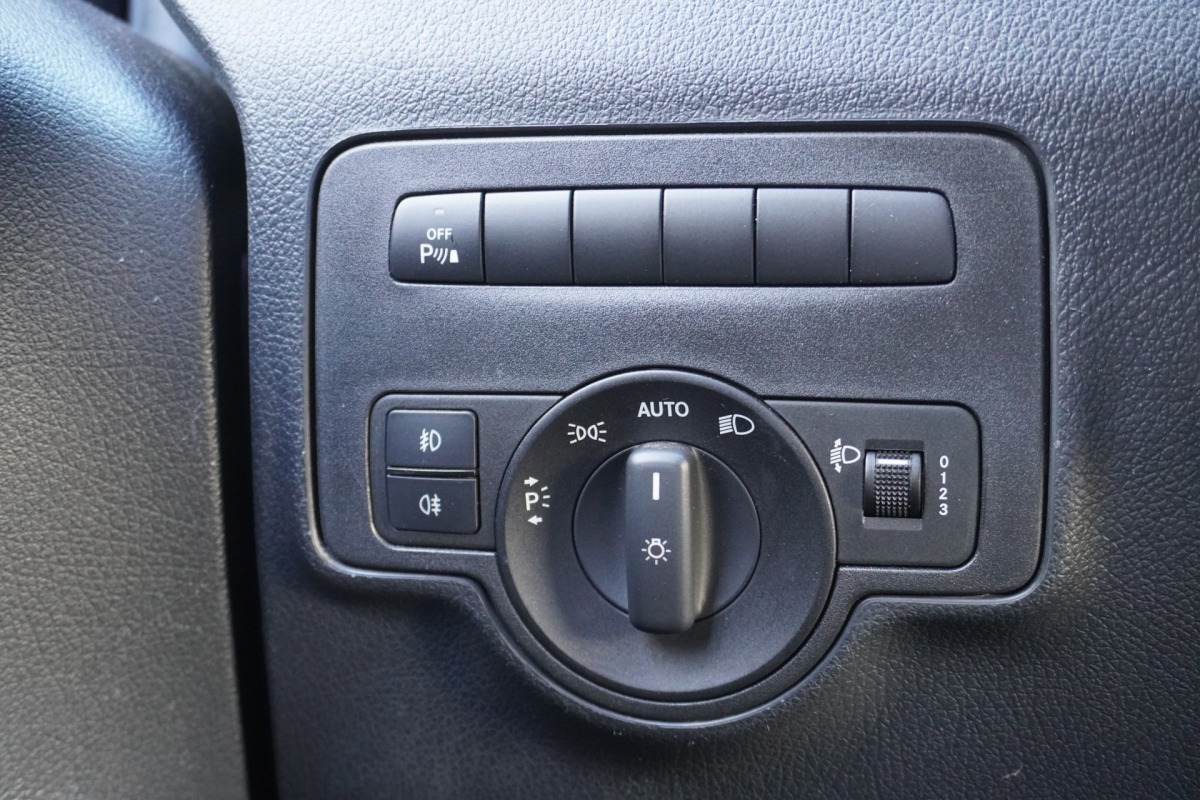 Mercedes-Benz Vito 114 CDI Automaat EURO 6 - A/C Climate - Navi - Cruise - PDC - €15.900,- Excl.