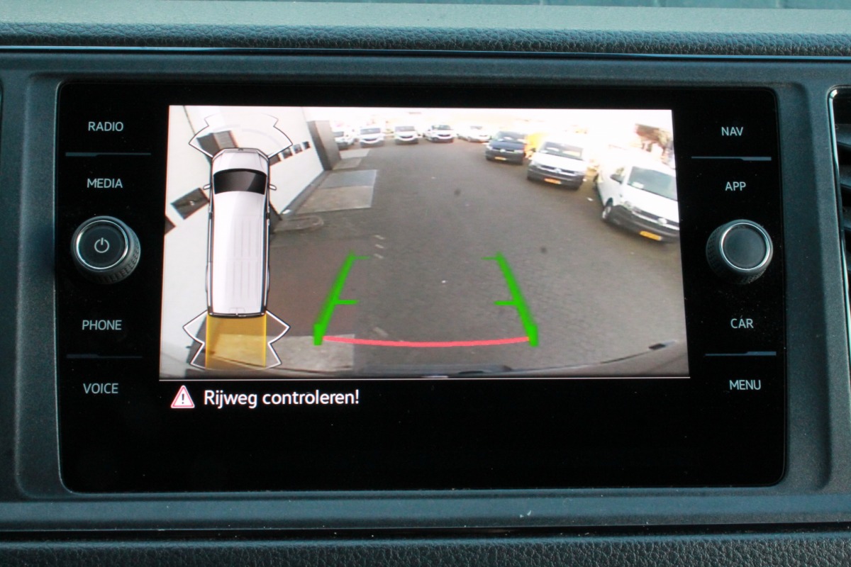 Volkswagen Crafter 2.0 TDI 140PK L4H3 Automaat EURO 6 - Airco - Navi - Cruise - € 21.950,- Excl.