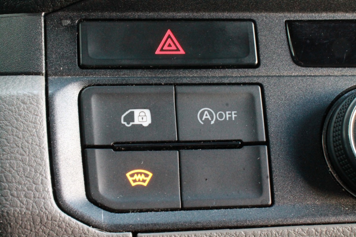 Volkswagen Crafter 2.0 TDI 140PK L4H3 Automaat EURO 6 - Airco - Navi - Cruise - € 21.950,- Excl.