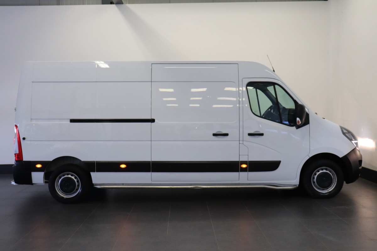 Opel Movano 2.3 Turbo 136PK L3H2 EURO 6 - Airco - Navi - Cruise - € 18.900,- Excl.