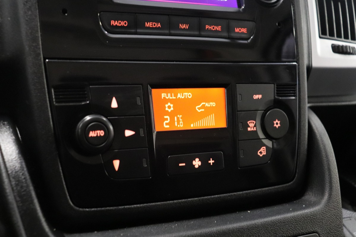 Fiat Ducato 2.3 MultiJet 120PK L2H2 EURO 6 - Airco - Navi - Cruise - € 17.950,- Excl.