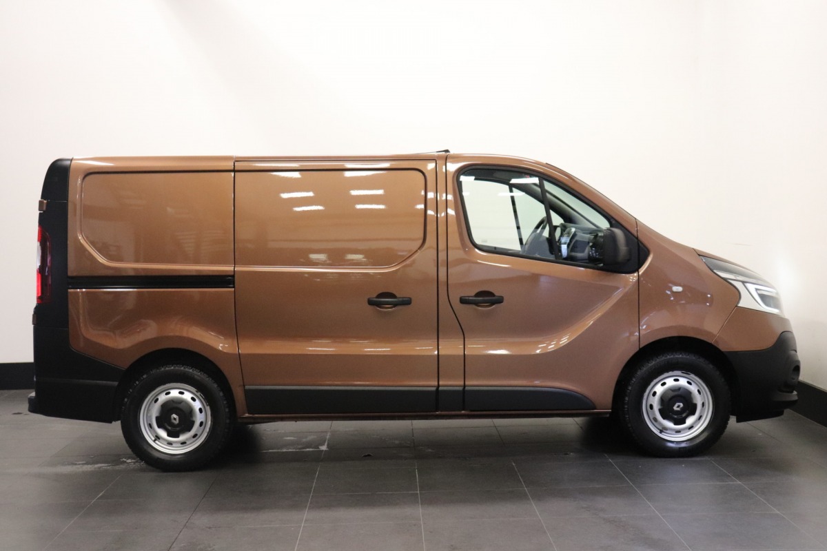 Renault Trafic 1.6 dCi EURO 6 - Airco - Navi - Cruise - € 10.900,- Excl.