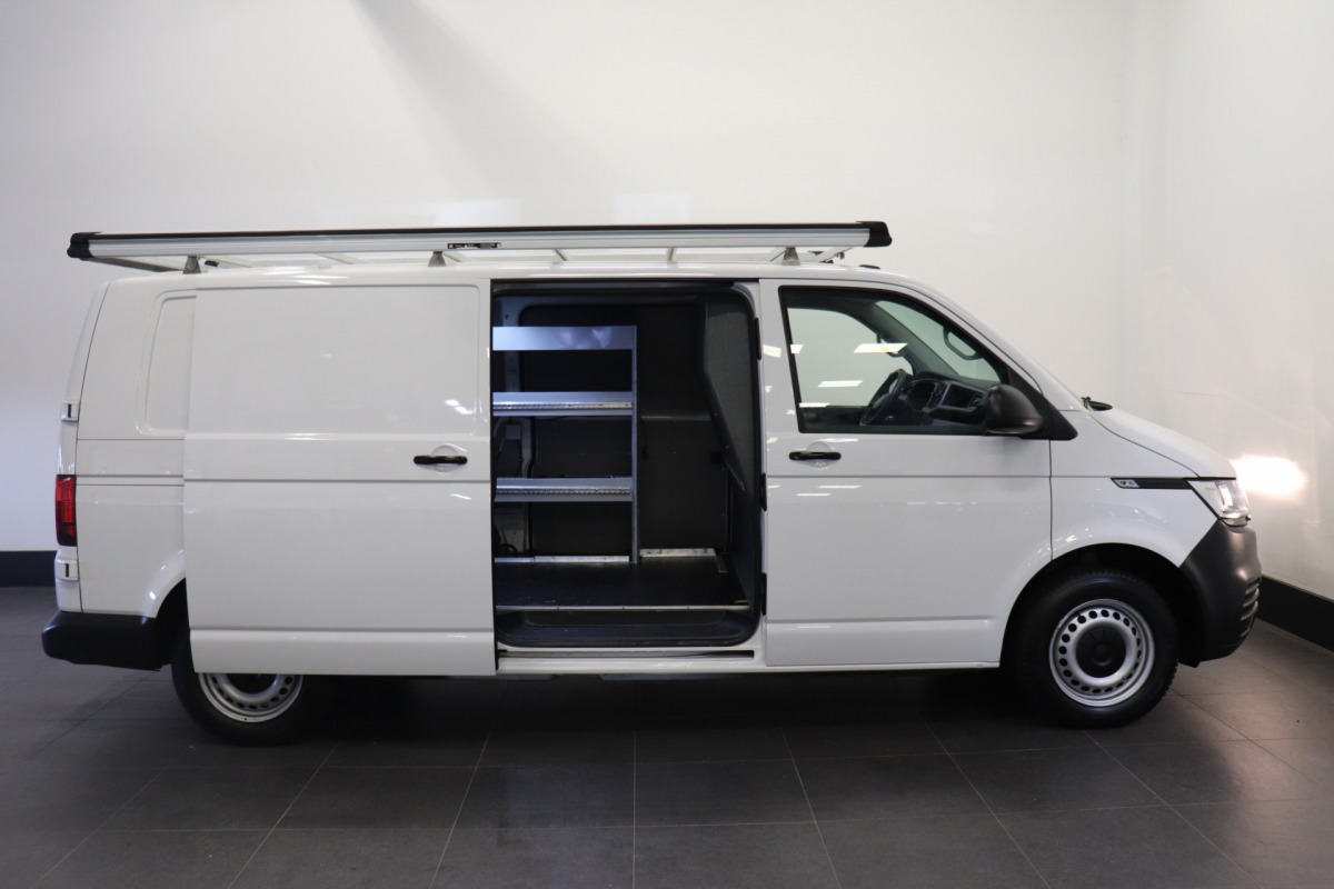 Volkswagen Transporter 2.0 TDI L2 110PK 2 schuifdeuren EURO 6 - Airco - Navi - Cruise - €15.900,- Excl.