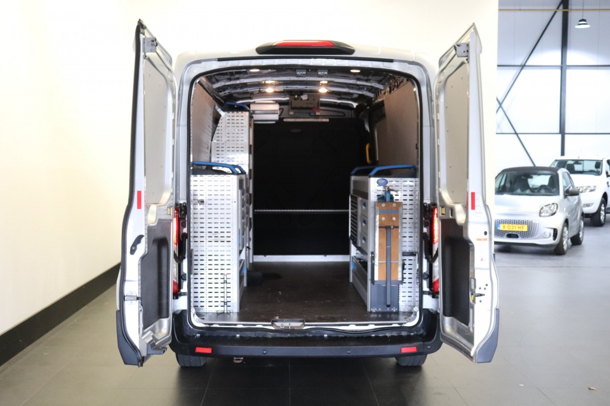Ford Transit 2.0 TDCI 130PK L3H2 EURO 6 - Airco - Navi - Cruise - € 14.900,- Excl.