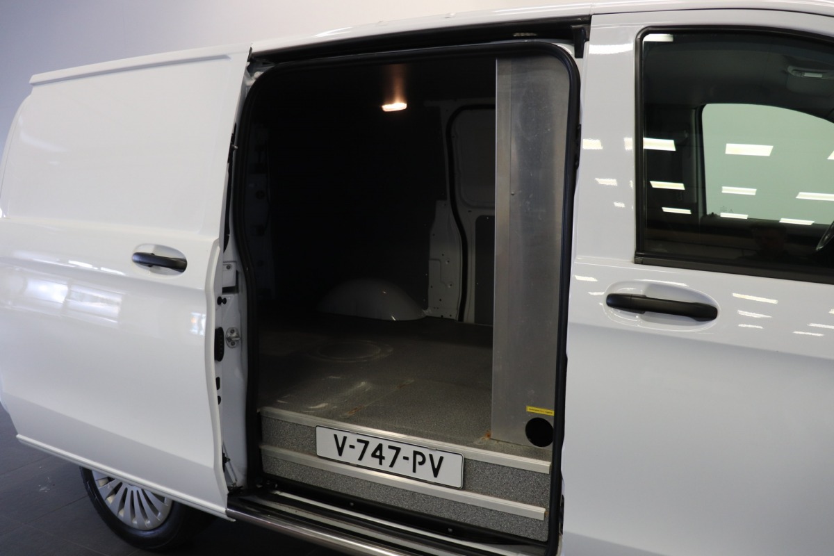 Mercedes-Benz Vito 116 CDI Lang Automaat EURO 6 2 x schuifdeur - A/C Climate - Cruise - PDC - €12.499,- Excl.