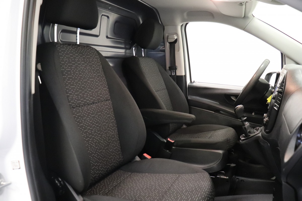 Mercedes-Benz Vito 110 CDI Lang EURO 6 - Airco - Cruise - Trekhaak - €12.900,- Excl.