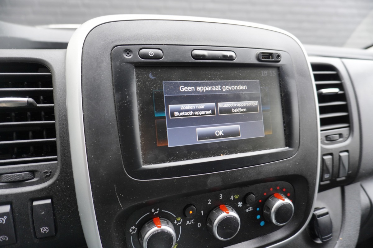 Renault Trafic 1.6 dCi 2 x schuifdeur EURO 6 - Airco - Cruise - Navi - € 12.900 - Excl.