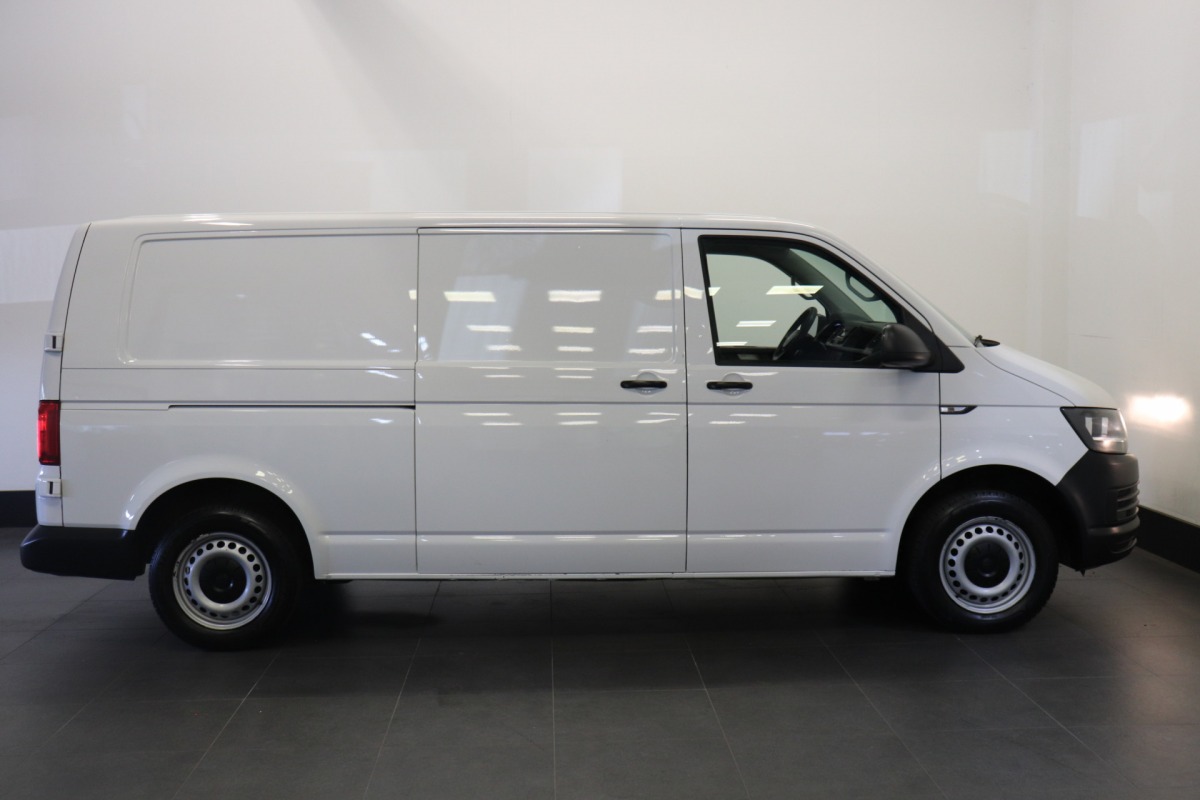 Volkswagen Transporter 2.0 TDI L2H1 150PK EURO 6 - Airco - Cruise - Start/Stop - €13.950,- Excl.