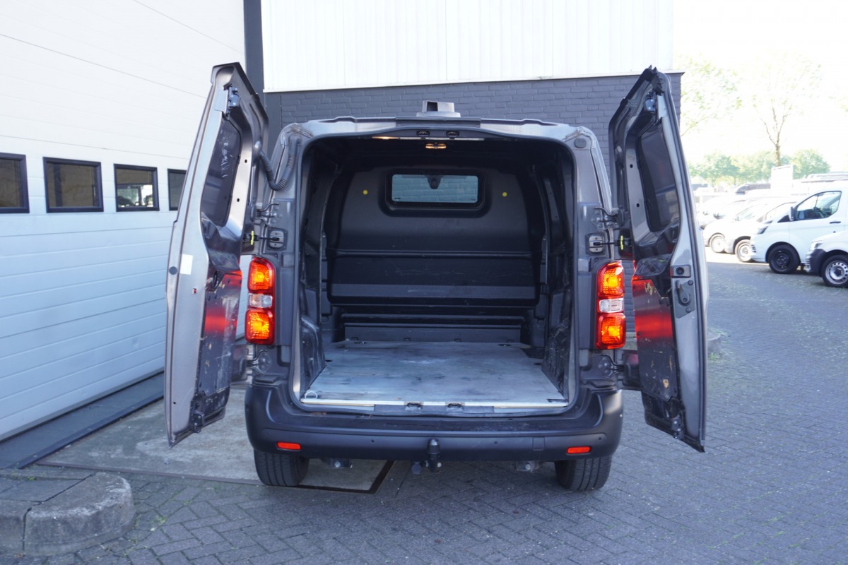 Opel Vivaro 2.0 CDTI 122PK EURO 6 - Airco - Navi - Cruise - € 12.900,- Excl.