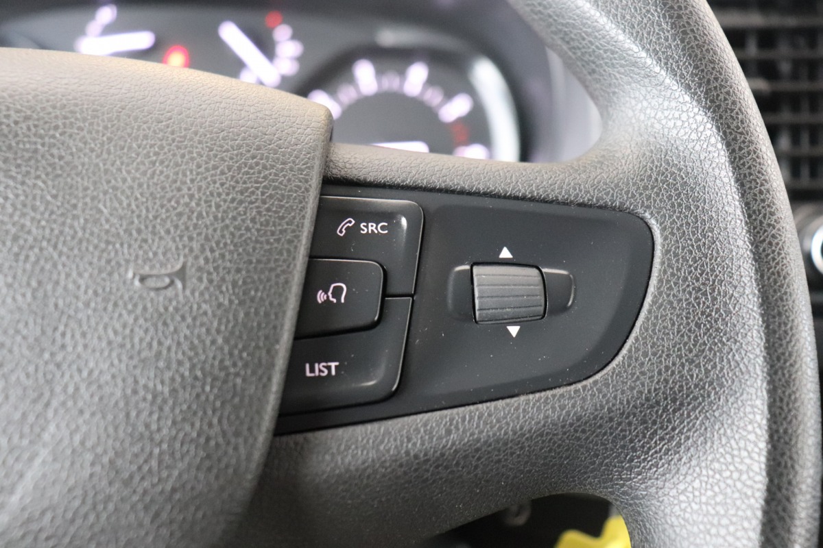 Opel Vivaro 1.5 CDTI L3 EURO 6 - Airco - Navi - Cruise - € 15.950,- Excl.