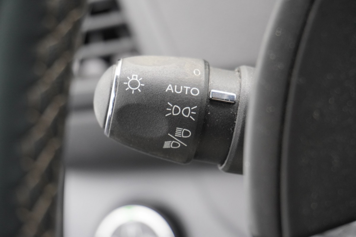 Opel Vivaro 2.0 CDTI 123PK L2 Automaat EURO 6 - Airco - Navi - Cruise - 2 x schuifdeur - €13.950,- Excl.