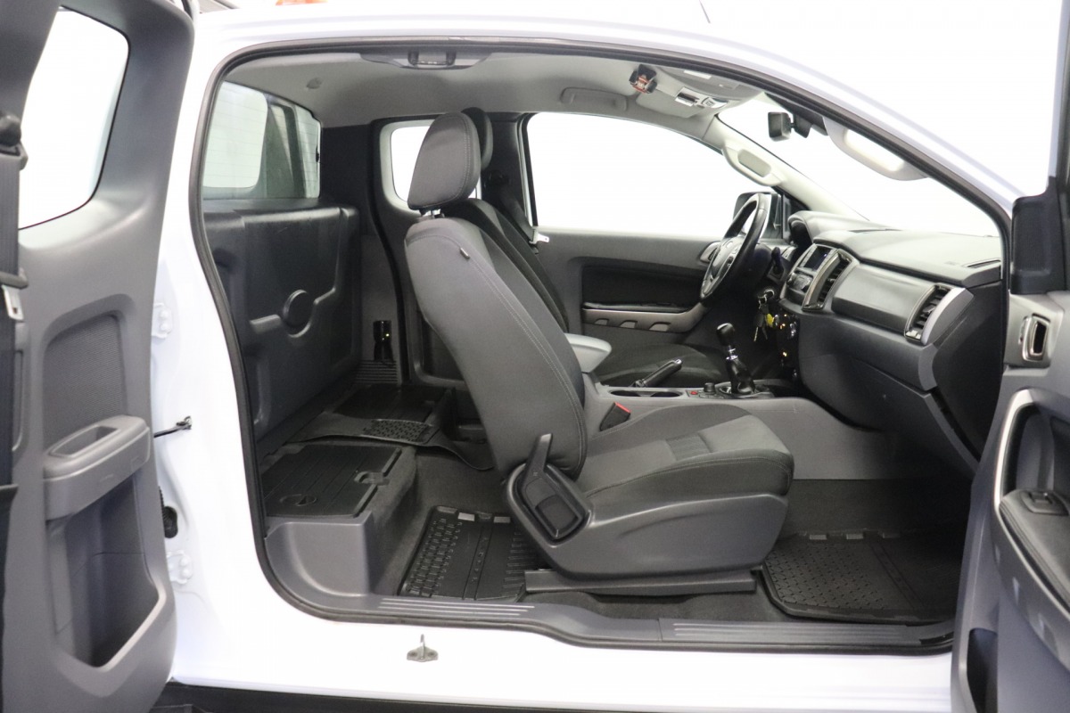 Ford Ranger 2.2 TDCi 160PK XLT Supercab EURO 6 - Airco - Cruise - 4x4 - € 17.950,- Excl.