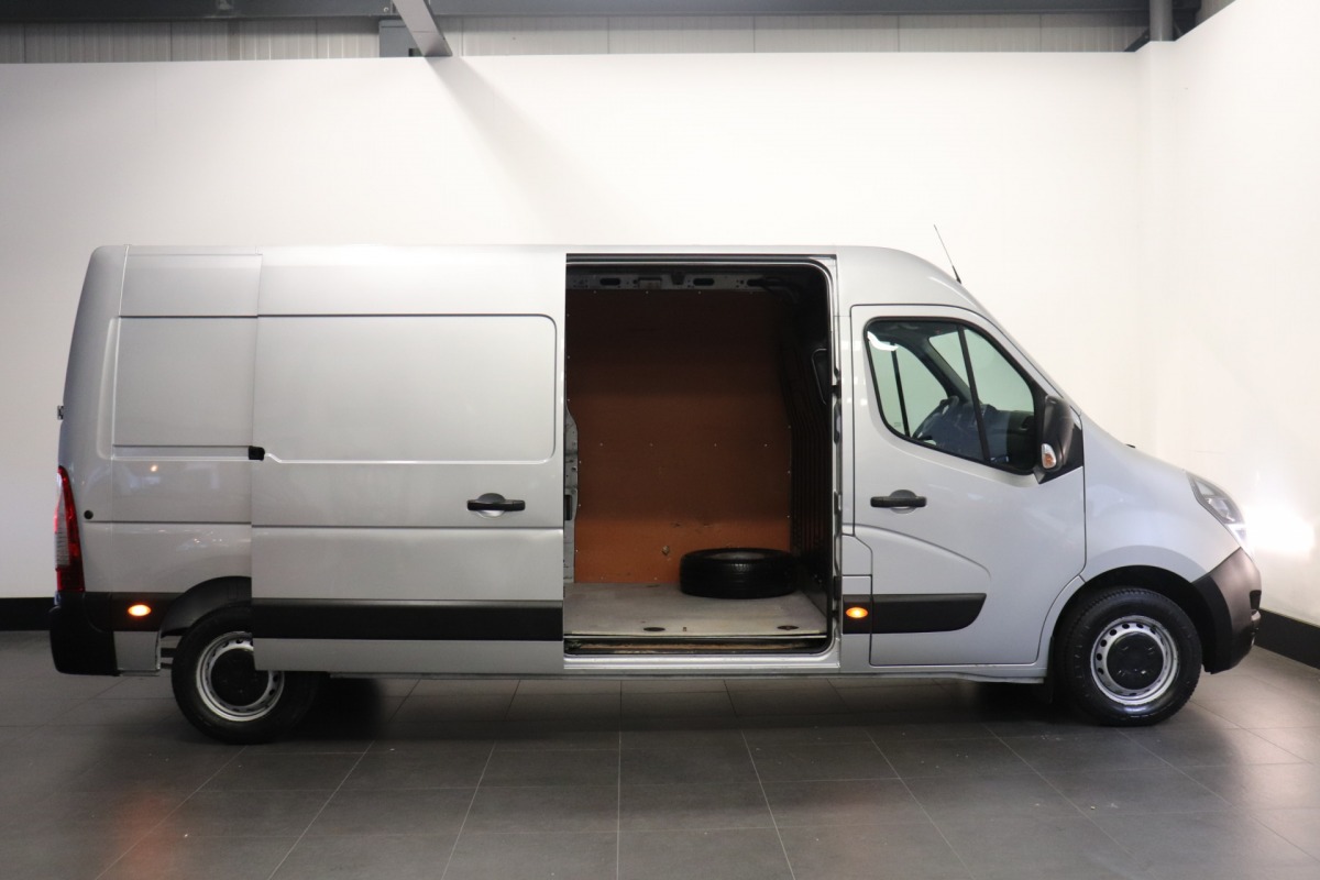 Opel Movano 2.3 Turbo 136PK L3H2 EURO 6 - AC/climate - Navi - Cruise - €13.950,- Excl.