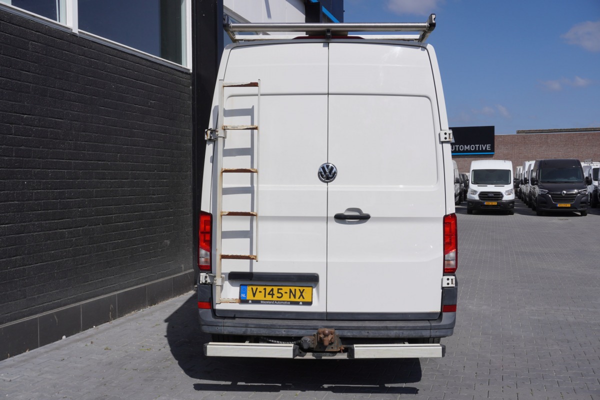 Volkswagen Crafter 2.0 TDI 177PK L3H2 - EURO 6 - Airco - Navi - Cruise - € 17.950,- Excl.