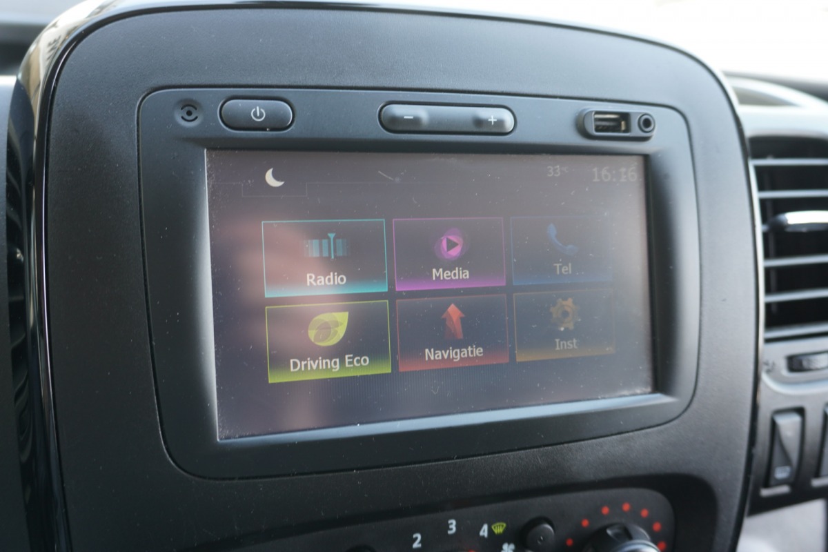 Opel Vivaro 1.6 CDTI 126PK EURO 6 - Airco - Navi - Cruise - Stoelverwarming - €9.950,- Excl.