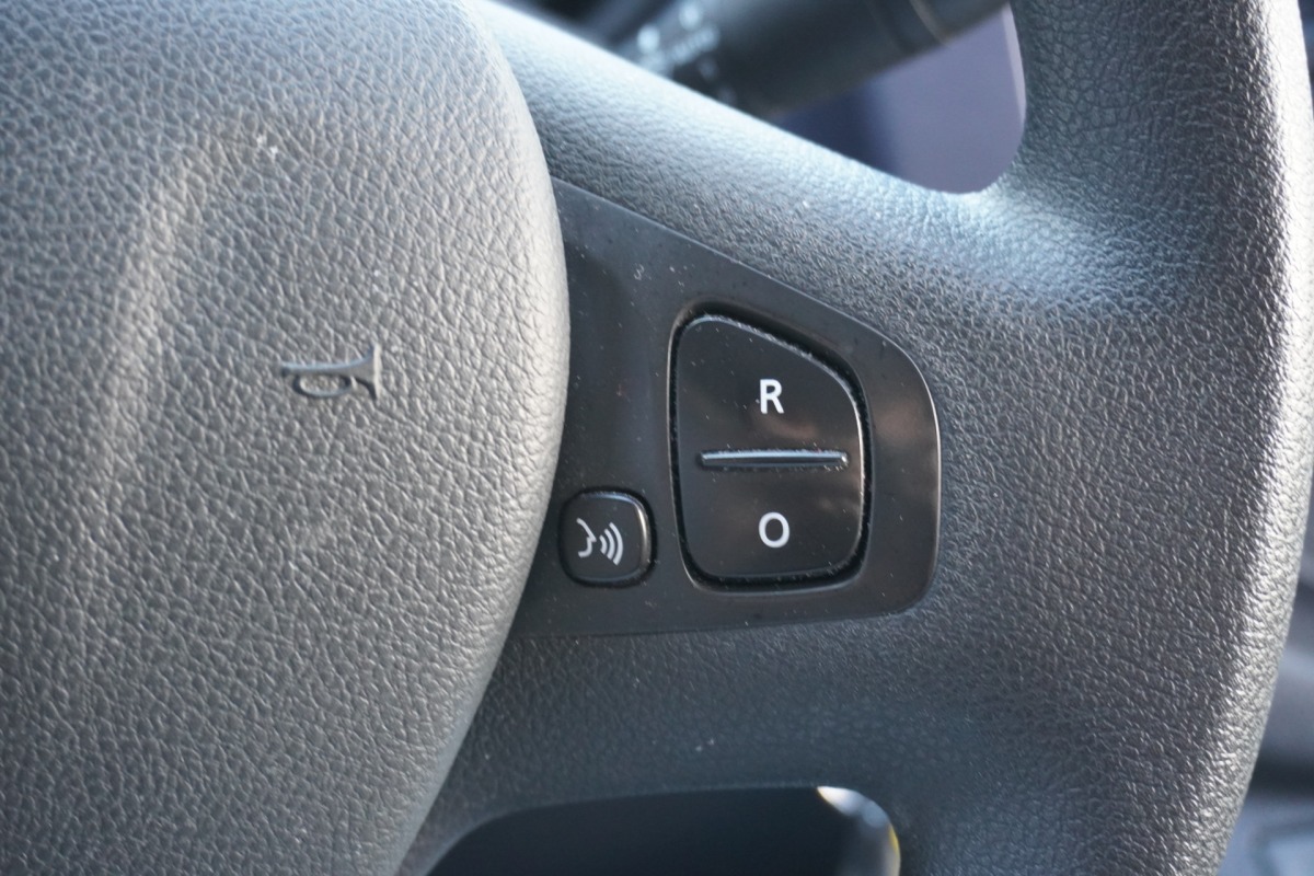 Opel Vivaro 1.6 CDTI 126PK EURO 6 - Airco - Navi - Cruise - Stoelverwarming - €10.900,- Excl.