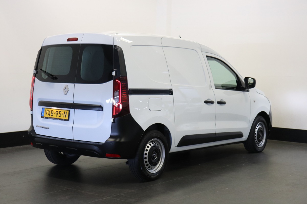 Renault Express 1.5 dCi EURO 6 - Airco - Cruise - PDC - € 12.900,- Excl.