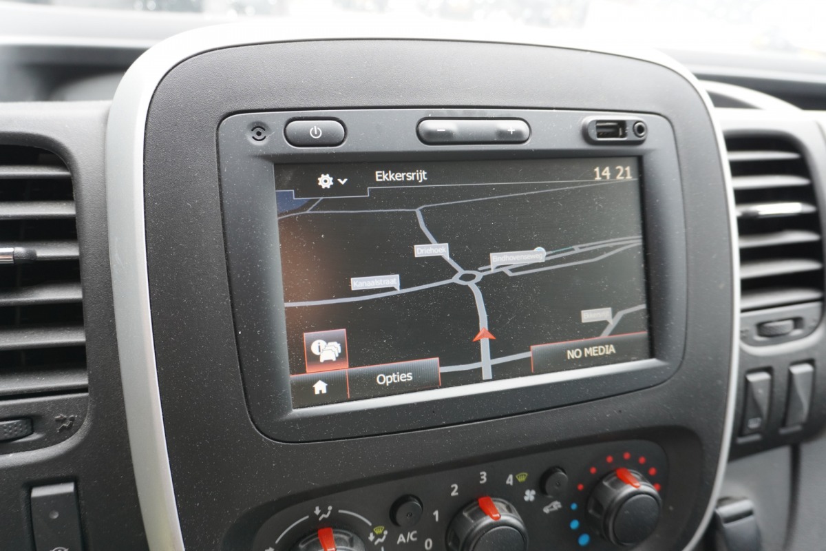 Renault Trafic 1.6 dCi 125PK EURO 6 - Airco - Navi - Cruise - € 11.950,- Excl.