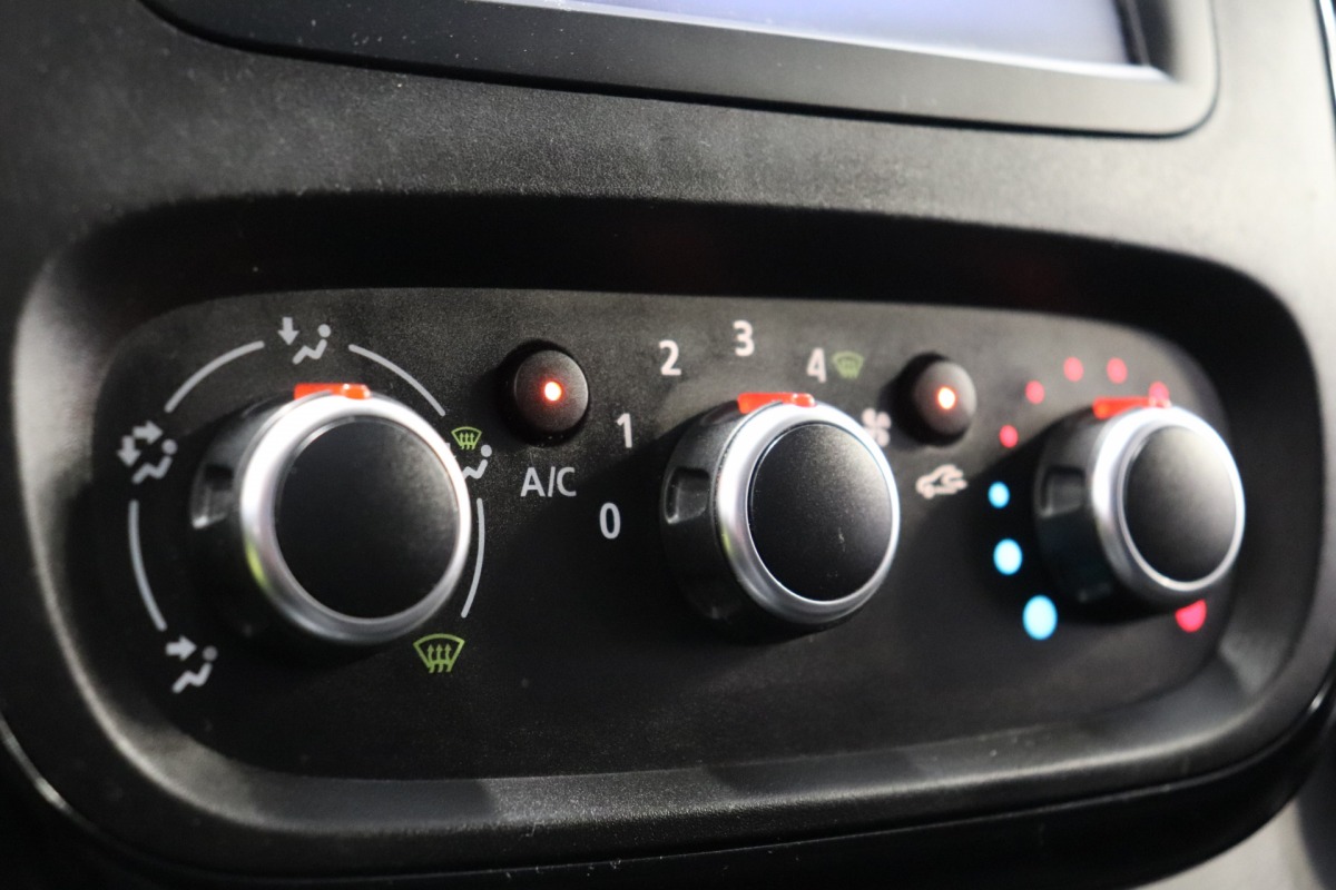 Fiat Talento 2.0 MultiJet 120PK 2x Schuif EURO 6 - Airco - Navi - Cruise - € 11.950,- Excl.