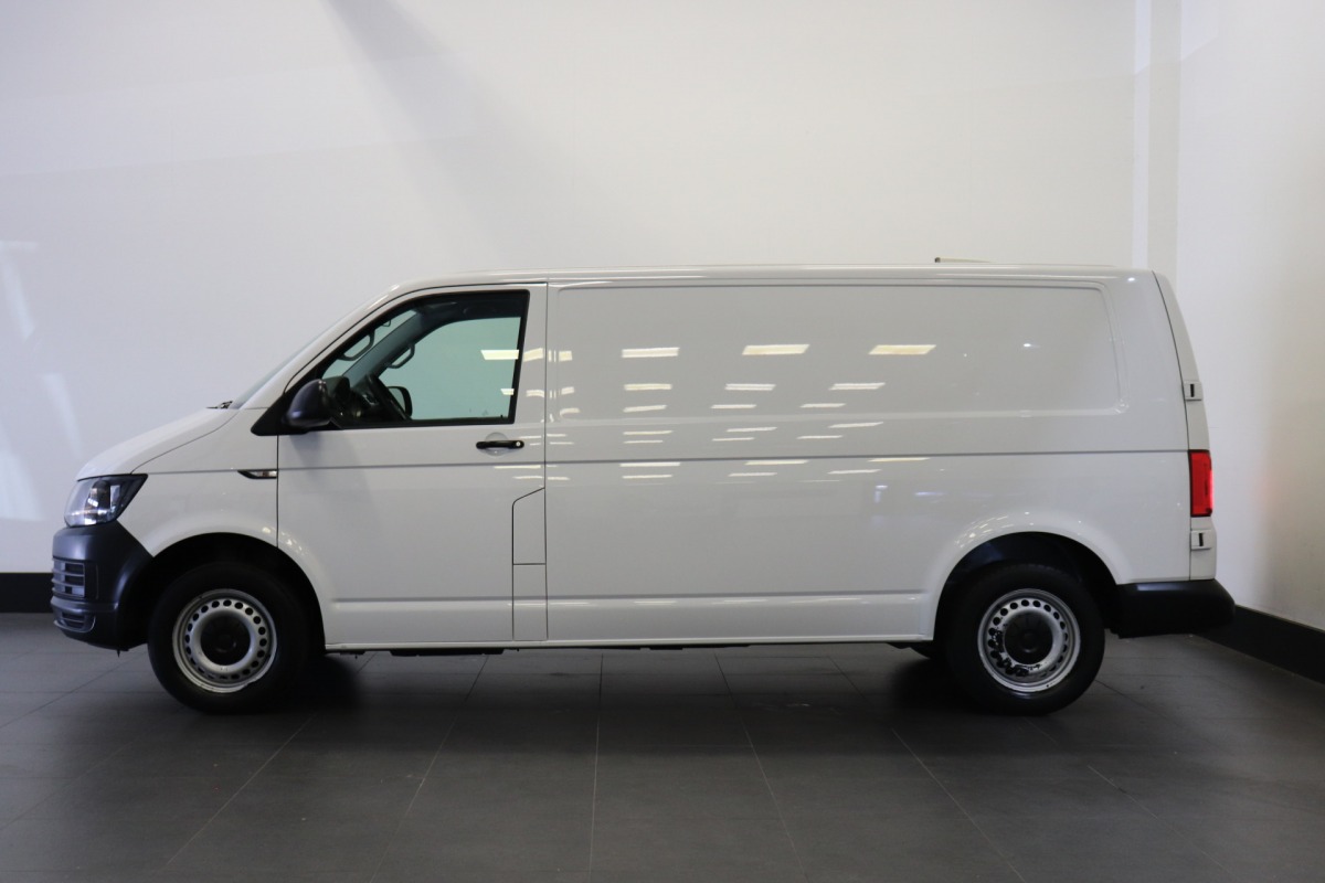 Volkswagen Transporter 2.0 TDI L2 EURO 6 - Airco - Cruise - PDC - € 11.900,- Excl.