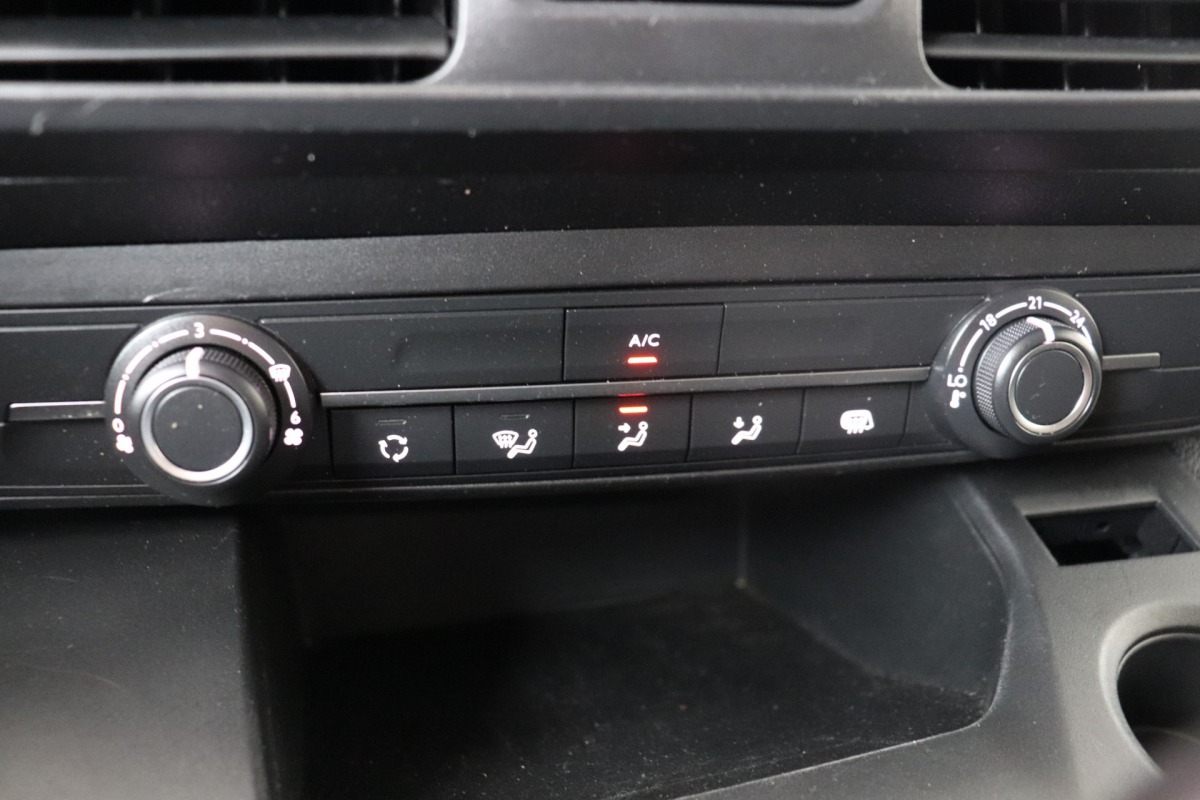 Opel Combo 1.5D 102PK EURO 6 - Airco - Navi - Cruise - €9.900,- Excl.