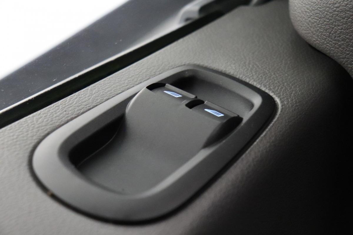 Ford Transit 2.0 TDCI L3H2 - EURO 6 2x Schuifdeur - Airco - Cruise - PDC - € 16.950,- Excl.